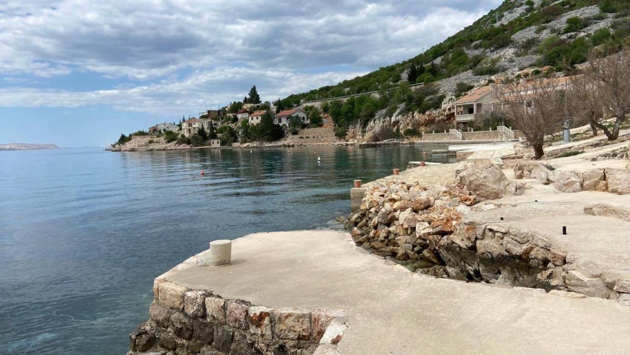 Kuca Za Odmor Coccoli Karlobag Exterior foto