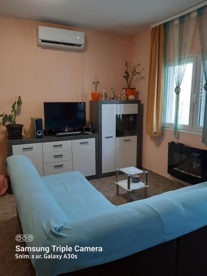 Kuca Za Odmor Coccoli Karlobag Exterior foto
